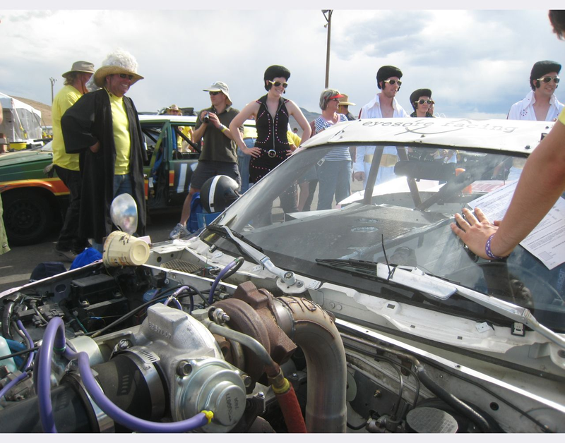 Illustration for article titled Cheaters Busted, Awesome Themes Admired: Tomorrow, We Race!